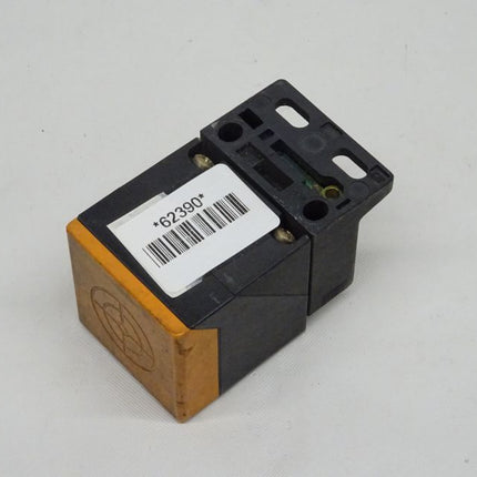 IFM Induktiver Sensor IM5053 IMC3035-BPKG/US + Halter