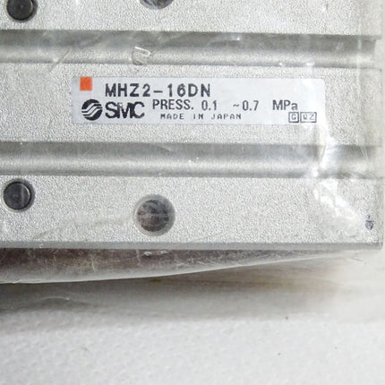 SMC MHZ2-16DN 2-Finger-Parallel-Greifer / Neu OVP