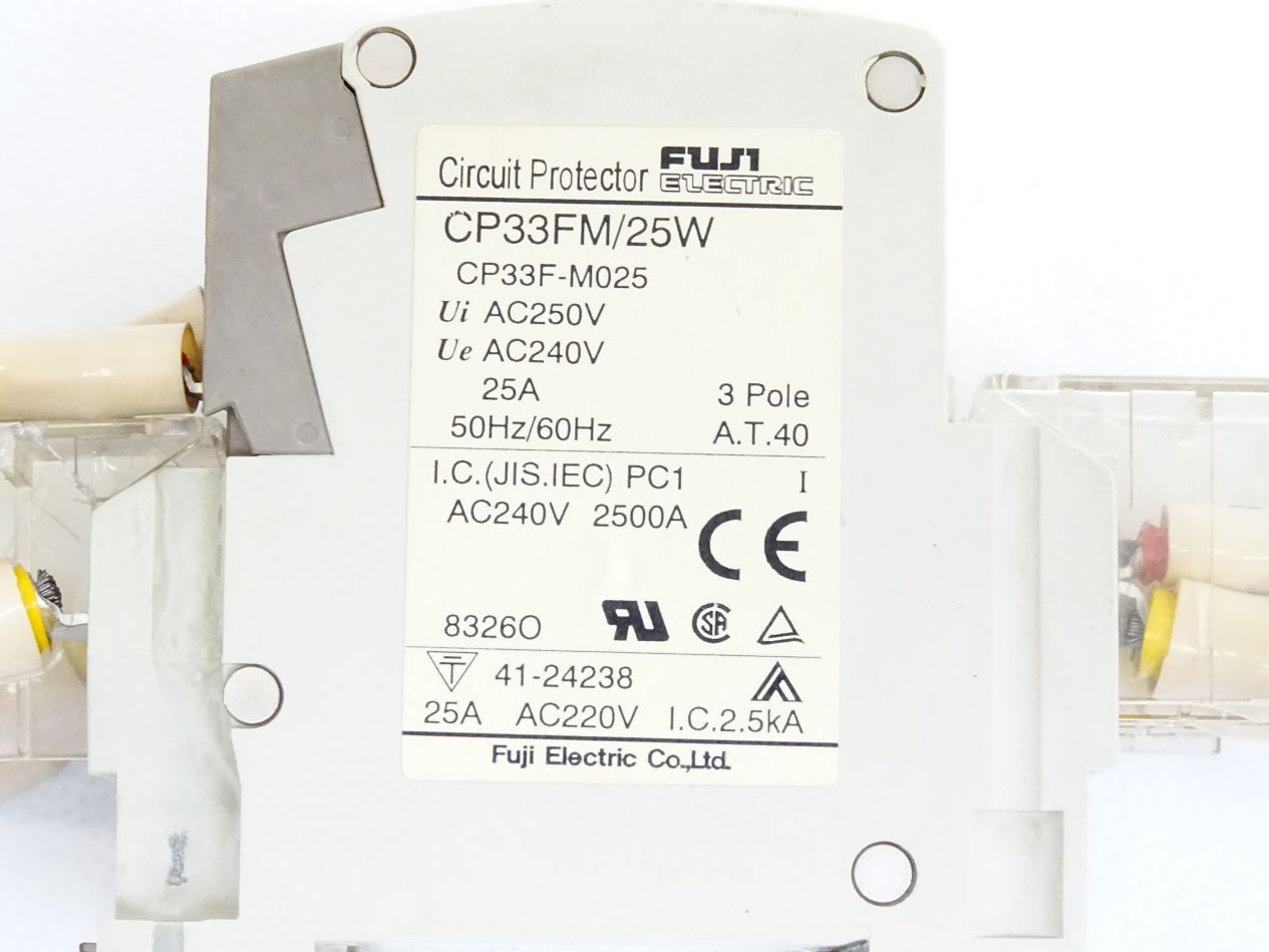 Fuji Electric Circuit Protector CP33FM/25W CP33F-M025 | Maranos.de