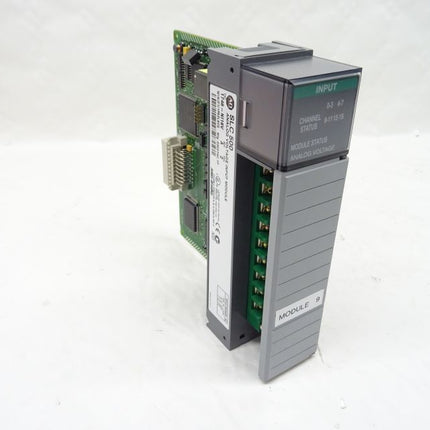 Allen-Bradley SLC500 1746-NI16V Analog Voltage Input Module Neuwertig