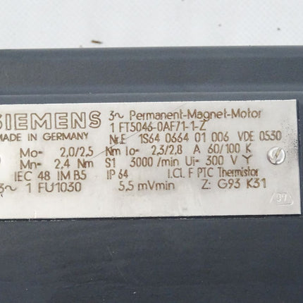 Siemens Permanent-Magnet-Motor 1FT5046-0AF71-1-Z 3000/min + Alpha SP75-M1-10