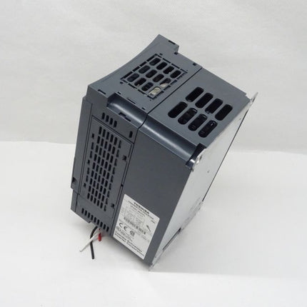 TOSHIBA Schneider VFAS1-2037PL Inverter / Umrichter 3,7kW / 5HP