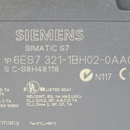 Siemens S7-300 SM321 6ES7321-1BH02-0AA0 / 6ES7 321-1BH02-0AA0 (mit Klappe und mit Stecker)