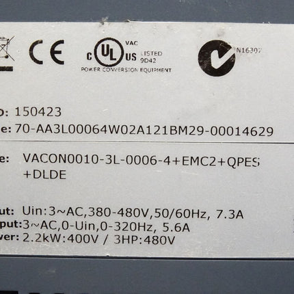 Vacon VACON0010-3L-0006-4 + EMC2 + QPES + DLDE DEFEKT