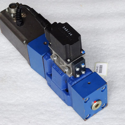 Rexroth Regler 4WRGE.-12/G24 R900895145 R900771334 4WRGE10V100L-13 High-response directional valve