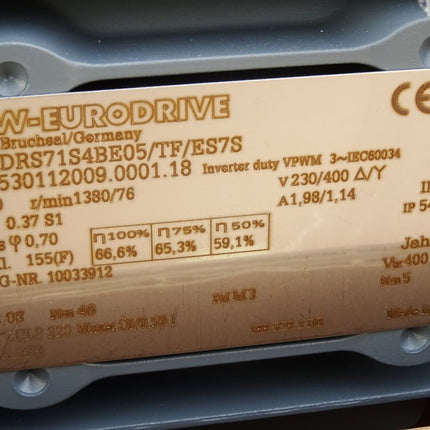 SEW Eurodrive Getriebemotor R27 DRS71S4BE05/TF/ES7S R27DRS71S4BE05/TF/ES7S 1380/76 r/min 0.37 kW S1 i=18,08 / unbenutzt