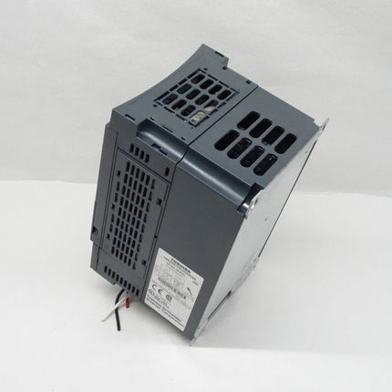 TOSHIBA Schneider VFAS1-2037PL Inverter / Umrichter 3,7kW / 5HP