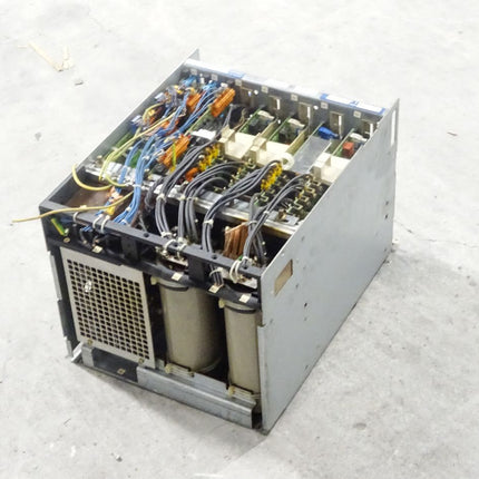 Siemens Simodrive Transistorpulsumrichter 6SC6101-3A-Z (Z=A40+3XA30+G10+N12+N22)