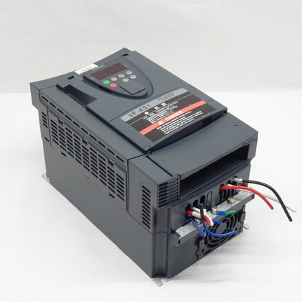 TOSHIBA Schneider VFAS1-2037PL Inverter / Umrichter 3,7kW / 5HP