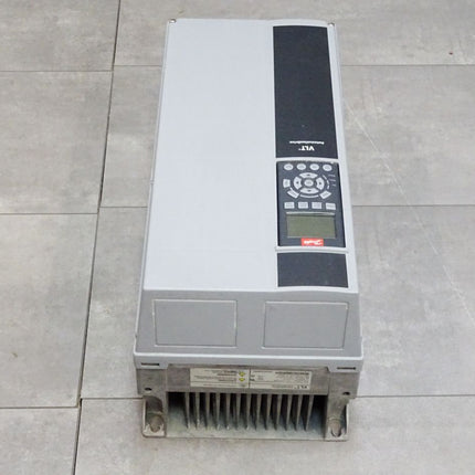 Danfoss VLT 131B3660 FC-301P11KT4E55H1 Frequenzumrichter 11kW