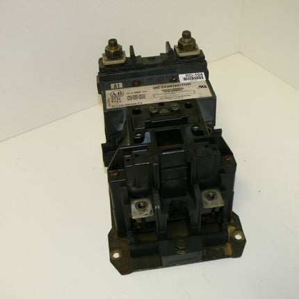 Allen Bradley 123166 DC Contactor //