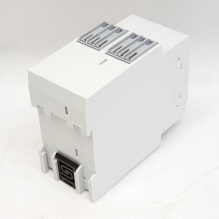 Allen-Bradley 813S-V3-400V Ser.B Voltage Relay / Neu