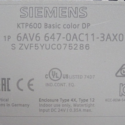 Siemens Panel KTP600 Basic color 6AV6647-0AC11-3AX0 6AV6 647-0AC11-3AX0 - zum Teil erneuert