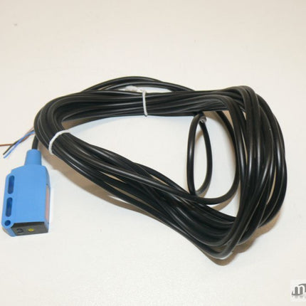 NEU-OVP Sick WL9-3P1232 Photoelectric sensors 1049057 Lichttaster Lichtschranke