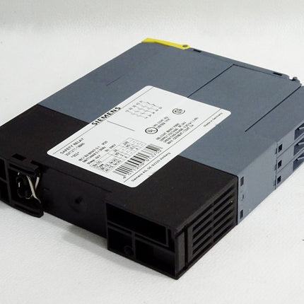 Siemens 3SK1211-1BB40 Safety Relay / Neuwertig