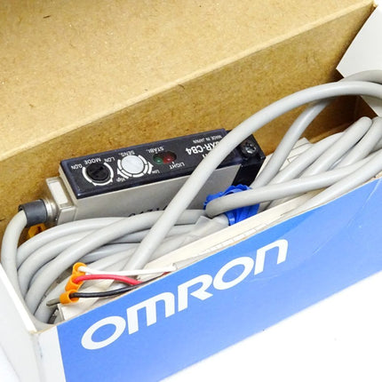 Omron E3XR-CB4 Photoelectric Switch / Neu OVP