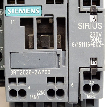 Siemens Sirius Leistungsschütz 3RT2026-2AP00 + 3RH2921-1DA11