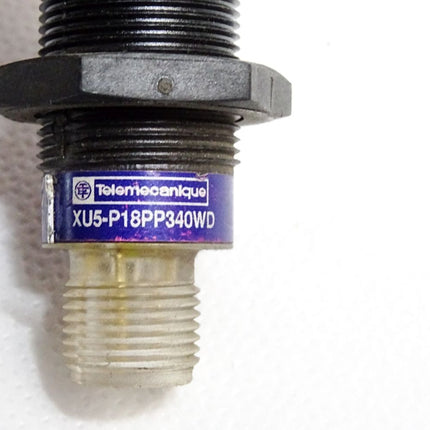 Telemecanique XU5-P18PP340WD Photoelectric sensor