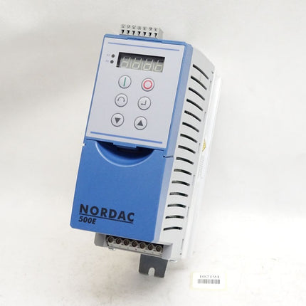 Nordac 500E SK500E SK500E-750-323-A-XGM Frequenzumrichter 0.75kW