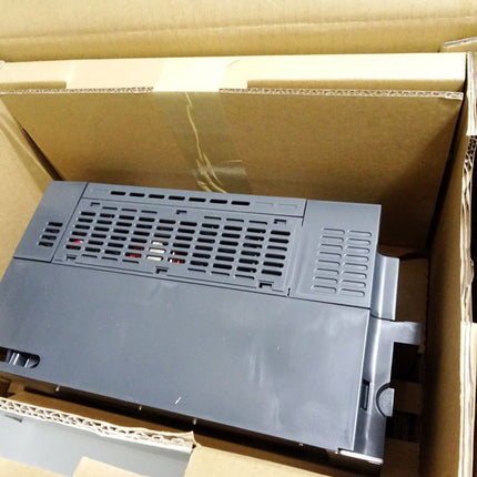 Schneider Electric Altivar 71 ATV71HU55N4 5.5kW / Neu OVP