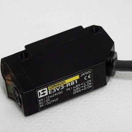 Omron E3V3-R81 Photoelectric Sensor