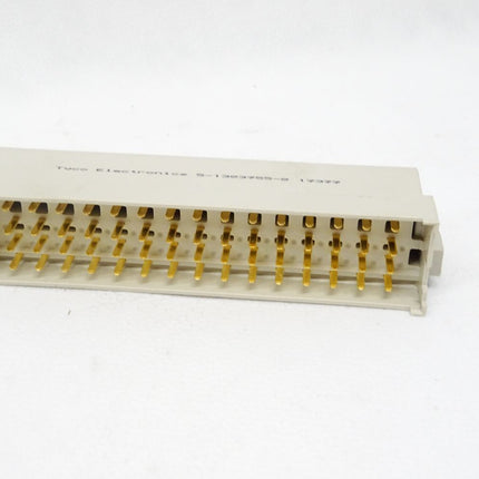 Tyco Electronics 64 Position Din Connector 5-1393755-9 / Inhalt : 39 Stück / Neu OVP