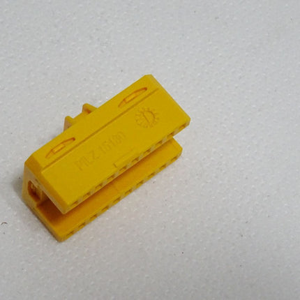 Pilz 15180 Verbindungsstecker / Neu