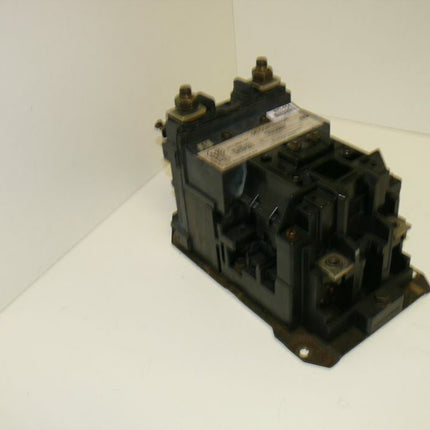 Allen Bradley 123166 DC Contactor //