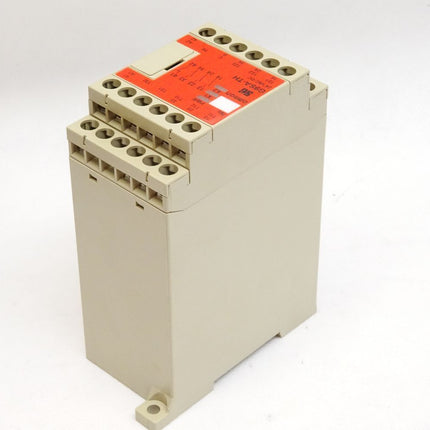 Omron Saftey Relay G9SA-TH301 / Neu OVP