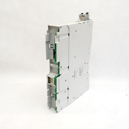 Lenze Servo Umrichter L-force Multi Drive HighLine E94AMHE0044 + Backplane E94AZPM0044 / Neuwertig OVP