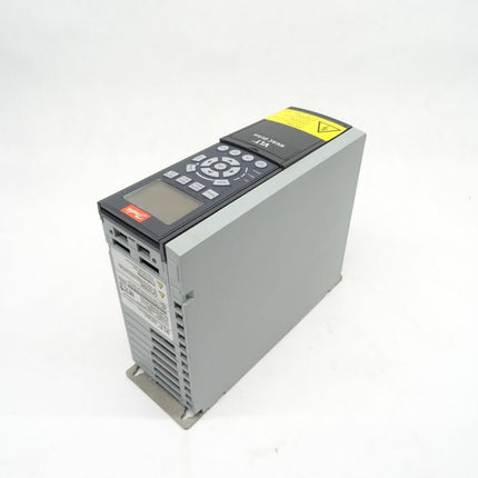 Danfoss VLT HVAC Drive 131B4207 Frequenzumrichter 1,1kW