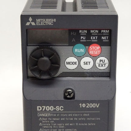 Mitsubishi Electric Umrichter D700-SC FR-D720S-025SC-EC 0,4kW