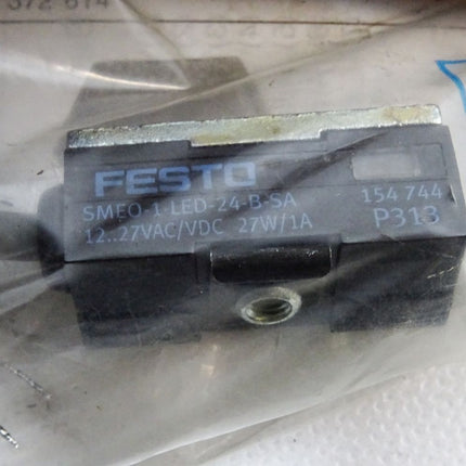 Festo Näherungsschalter 154744 SMEO-1-LED-24 B-SA / Neu OVP