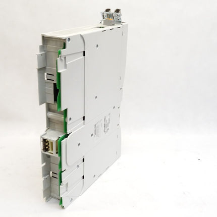 Lenze Servo Umrichter L-force Multi Drive HighLine E94AMHE0044 + Backplane E94AZPM0044 / Neuwertig OVP