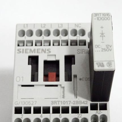 Siemens Leistungsschütz 3RT1017-2BB42 + 3RT1916-1DG00 / Unbenutzt