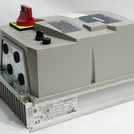 Schneider Electric ATV28EU29M2 Frequenzumrichter 1.5kW