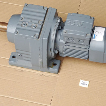 SEW Eurodrive Getriebemotor R57DR63L4/BR/TF R57 DR63L4/BR/TF 0.25kW 1300/7.6rpm 1600/9.3 i172.17 Unbenutzt