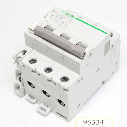 Schneider Electric Osmart C50 OSMC32N3C50 / Neu