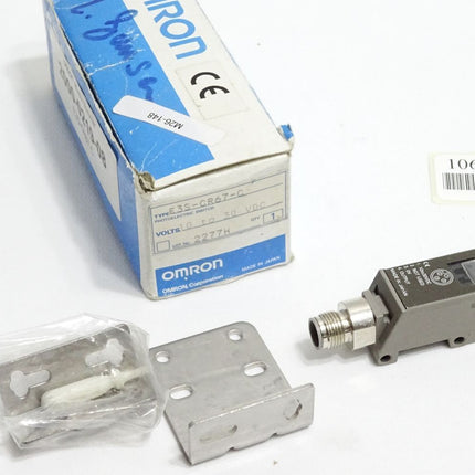 Omron E3S-CR67 Photoelectric Sensor  / Neu OVP