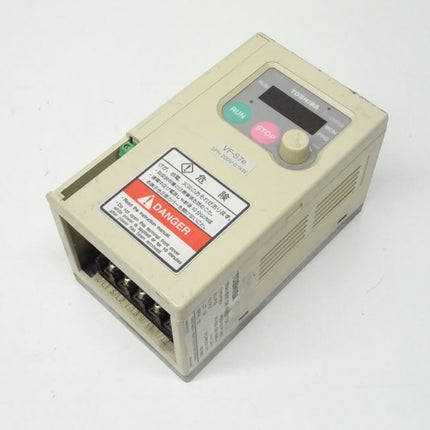 Toshiba VFS7E-2001PY-A9 Transistor Inverter 0,7A 0,3kVA