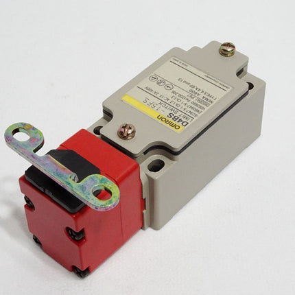 Omron D4BS-15FS Limit Switch Sicherheitsschalter für Schutztüren / Neu - Unbenutzt