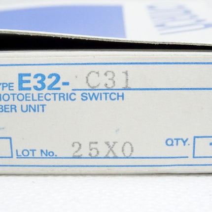 Omron E32-C31 Photoelectric Switch / Neu OVP