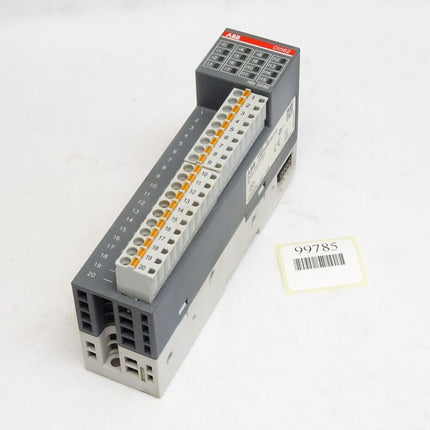 ABB DI562 B2 1TNE968902R2102 Digital Input Module