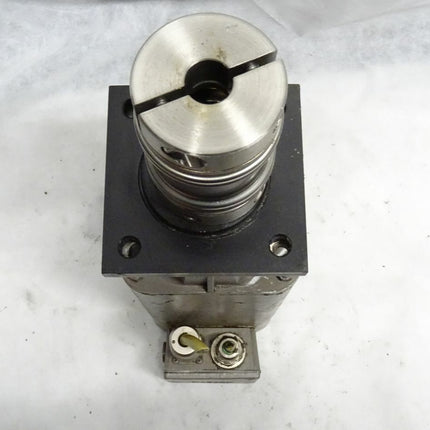 Siemens 1FT5064-0AC01-2 Permanent Magnet Motor 2000Rpm / 1 FT5064-0AC01-2