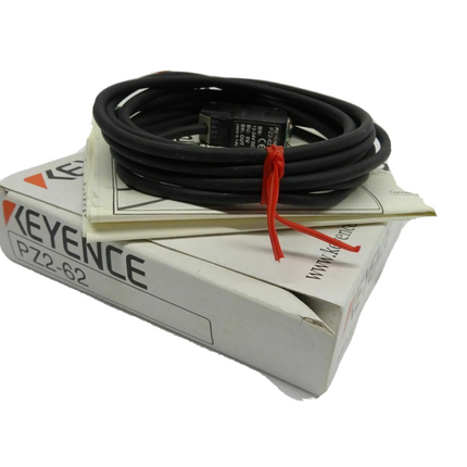 Keyence PZ2-62 Sensor  BN: 12-24V DC Näherungssensor NEU-OVP