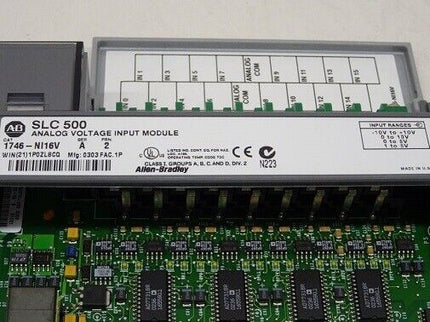 Allen-Bradley SLC500 1746-NI16V Analog Voltage Input Module Neuwertig