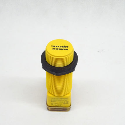 TURCK Uprox® Bi10U-P30SK-AP6X 10...30 VDC 200 mA SN: 10mm  Induktiver Sensor