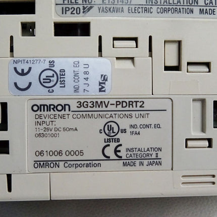 Yaskawa CIMR-V7AZB0P1 Frequenzumrichter 0.1kW  + Omron Kommunicationskarte 3G3MV-PDRT2