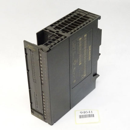 Siemens S7-300 SM322 6ES7321-1BH01-0AA0 / 6ES7 321-1BH01-0AA0 (mit Klappe und ohne Stecker)