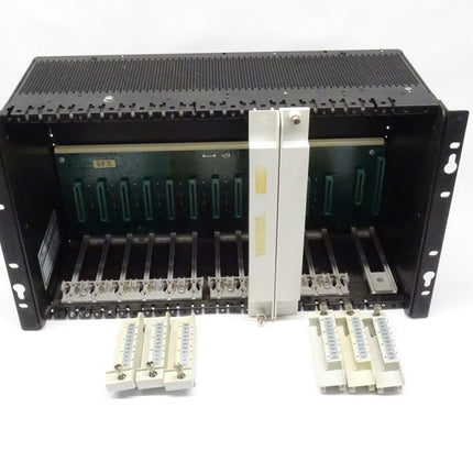 Honeywell IPC 621-9990 ISSC 621 I/O Rack leer